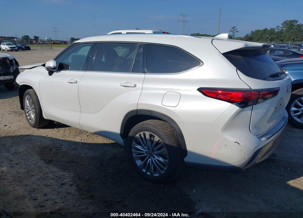 2023 TOYOTA HIGHLANDER HYBRID PLATINUM VIN: 5TDFARAH7PS527184