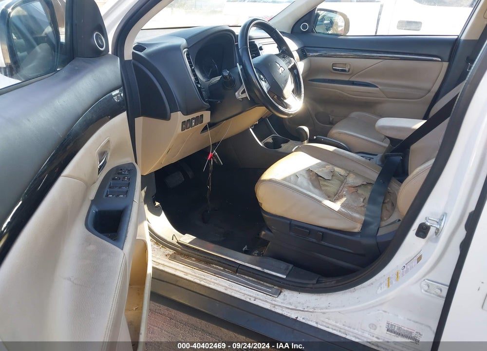2016 MITSUBISHI OUTLANDER GT VIN: JA4JZ4AX0GZ011075