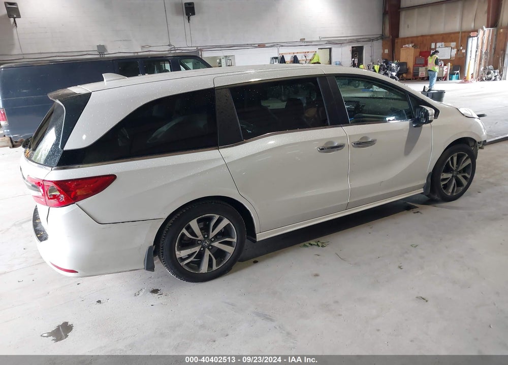 2024 HONDA ODYSSEY TOURING VIN: 5FNRL6H81RB015116