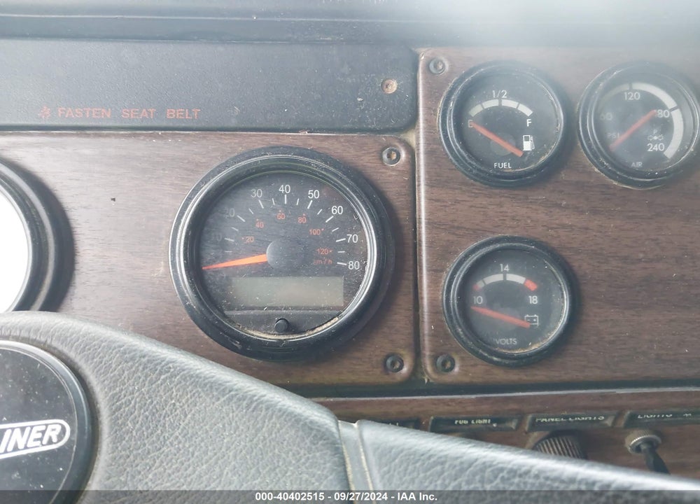 1992 FREIGHTLINER CONVENTIONAL FLD120 VIN: 1FUYDCXB6NH525498