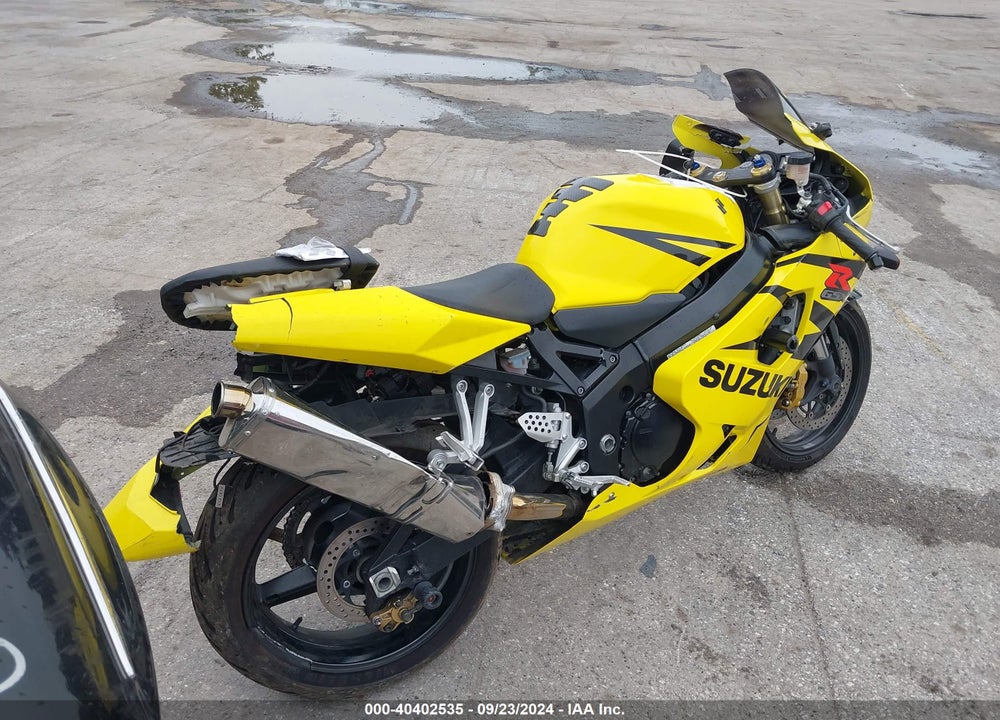 2004 SUZUKI GSX-R600 K VIN: JS1GN7CA842109484