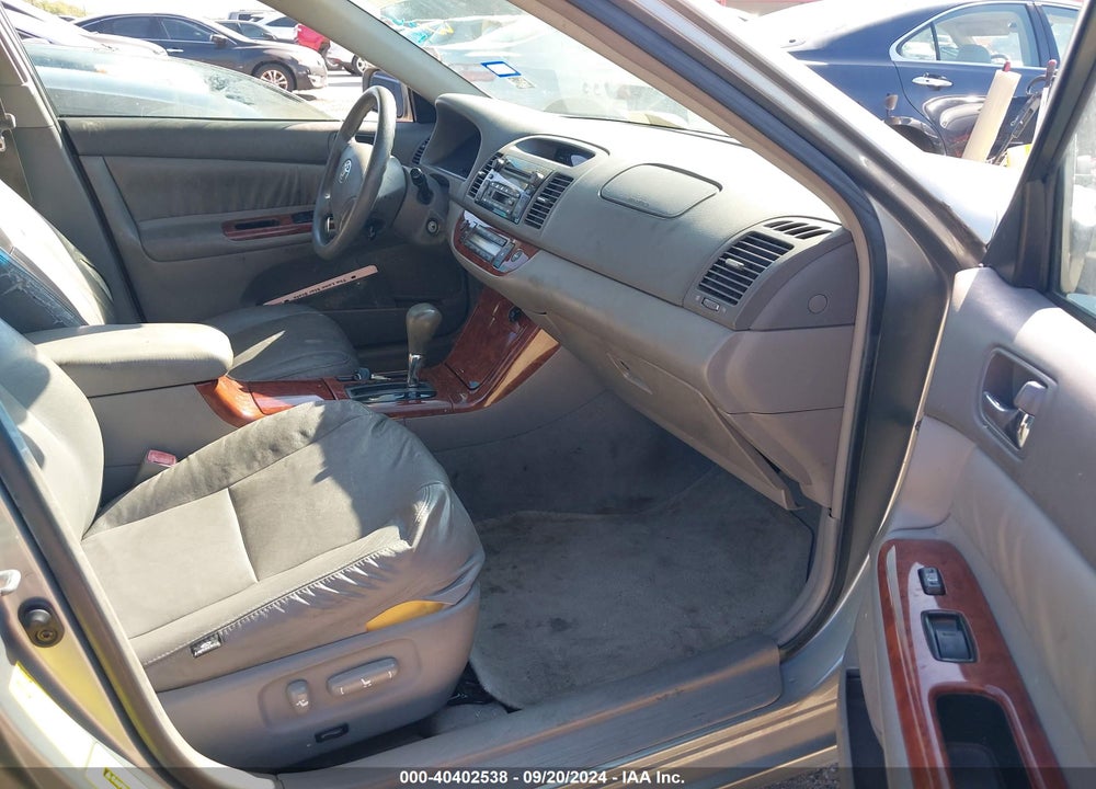 2005 TOYOTA CAMRY XLE VIN: 4T1BE30K65U609585