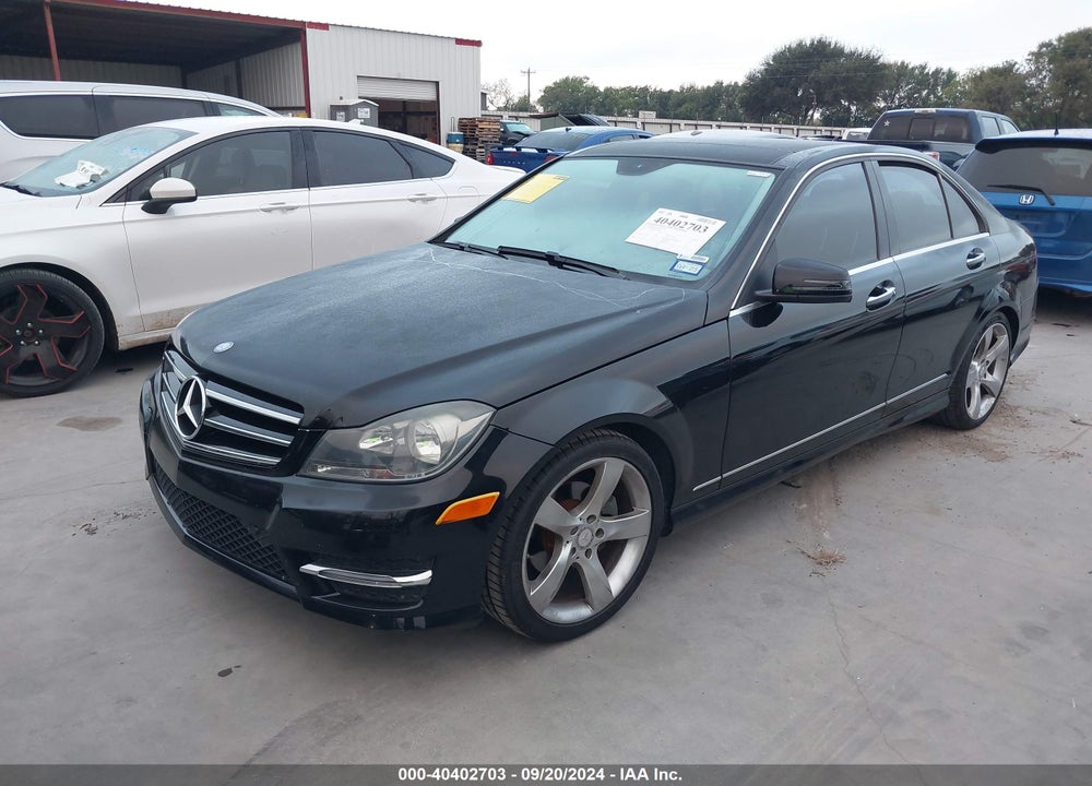 2014 MERCEDES-BENZ C 250 LUXURY/SPORT VIN: WDDGF4HB1EA966911