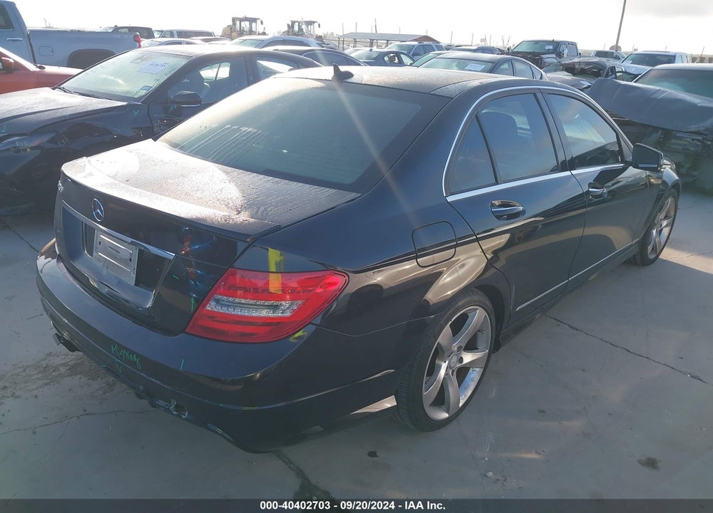2014 MERCEDES-BENZ C 250 LUXURY/SPORT VIN: WDDGF4HB1EA966911