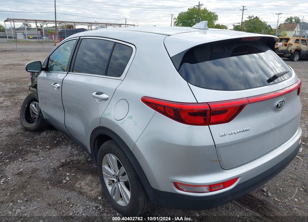 2017 KIA SPORTAGE LX VIN: KNDPMCAC7H7118370