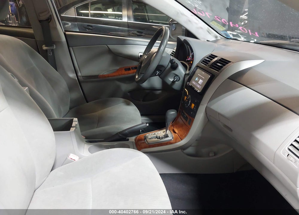 2010 TOYOTA COROLLA XLE VIN: 2T1BU4EE0AC240052