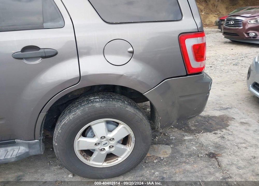 2010 FORD ESCAPE XLT VIN: 1FMCU9DG6AKA02656