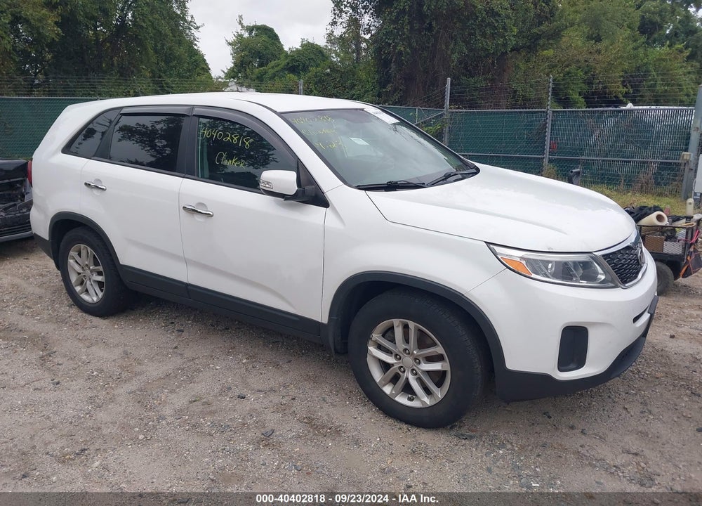 2015 KIA SORENTO LX VIN: 5XYKT3A60FG660790