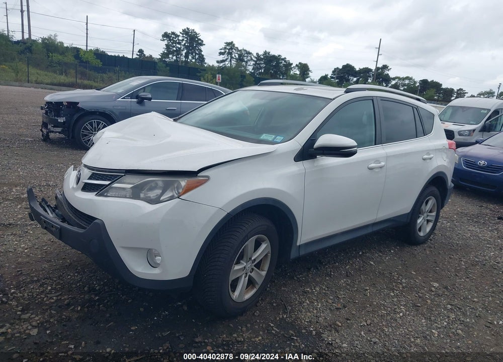 2014 TOYOTA RAV4 XLE VIN: 2T3RFREV2EW169664