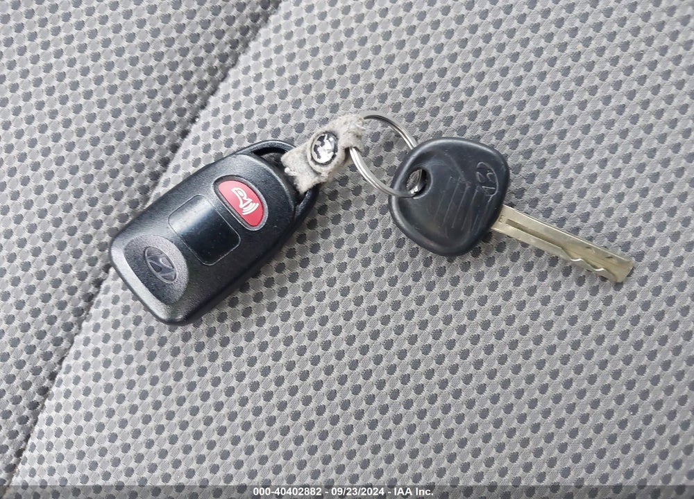 2014 HYUNDAI SONATA GLS VIN: 5NPEB4AC9EH845049