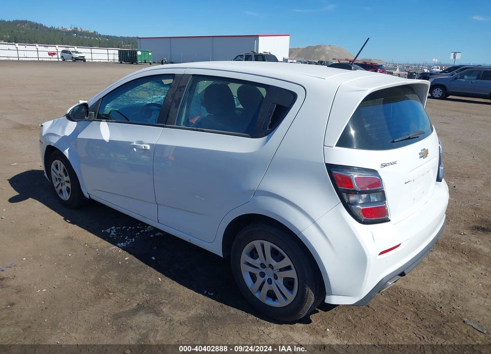2018 CHEVROLET SONIC LT AUTO VIN: 1G1JG6SH0J4105498