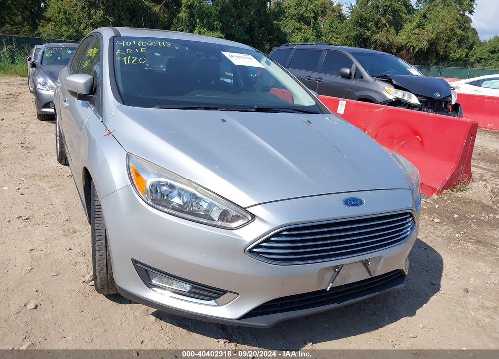 2017 FORD FOCUS TITANIUM VIN: 1FADP3N26HL348734