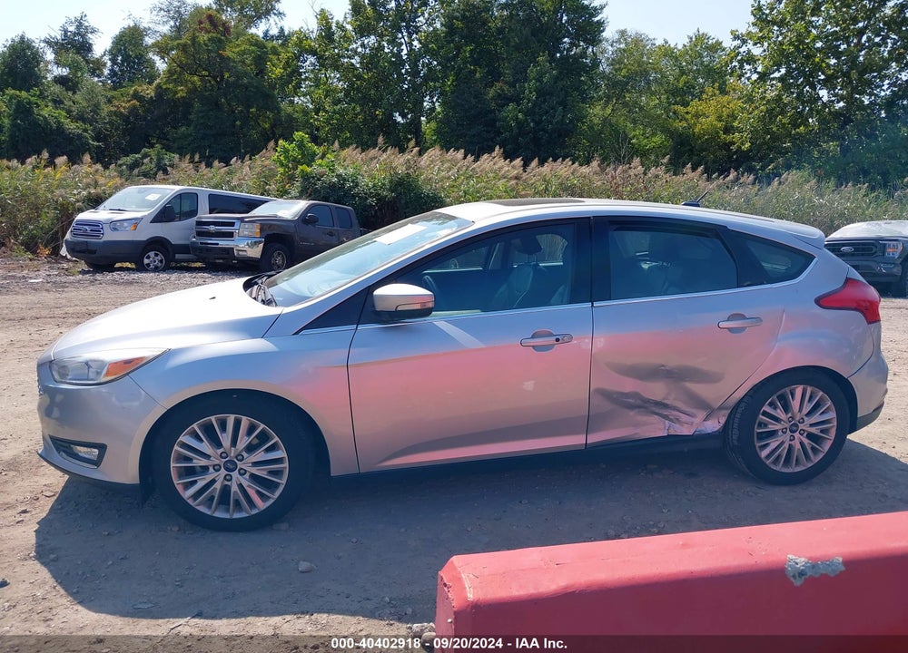 2017 FORD FOCUS TITANIUM VIN: 1FADP3N26HL348734