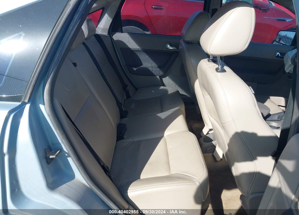 2009 FORD FOCUS VIN: 1FAHP37N89W165456