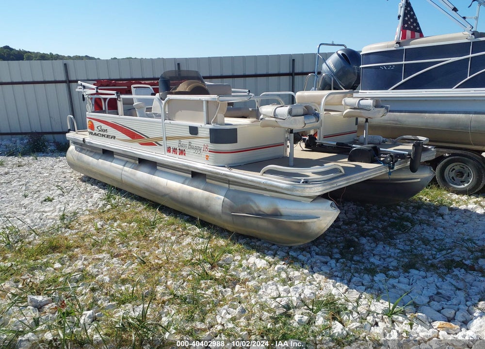 2010 SUNTRACKER BASSBUGGEY VIN: BUJ15732K910