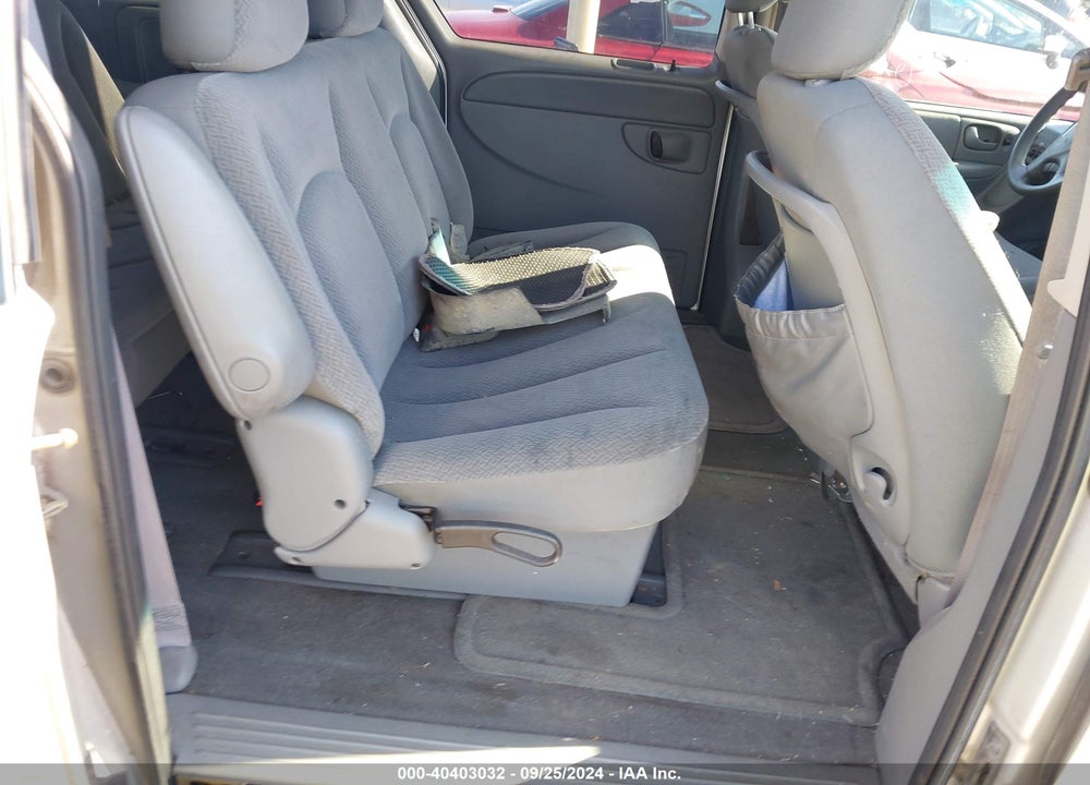 2006 CHRYSLER TOWN & COUNTRY VIN: 1A4GP45R16B645109