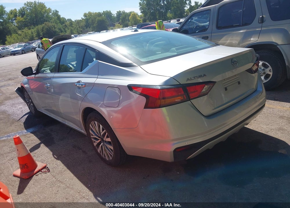 2023 NISSAN ALTIMA SV FWD VIN: 1N4BL4DV0PN305949