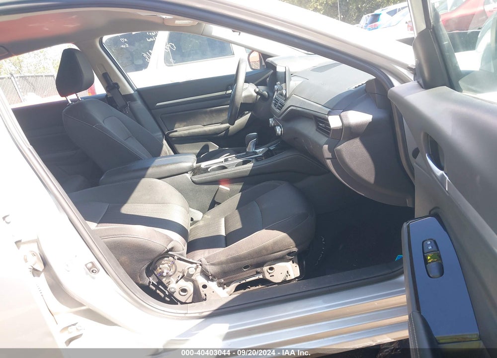 2023 NISSAN ALTIMA SV FWD VIN: 1N4BL4DV0PN305949