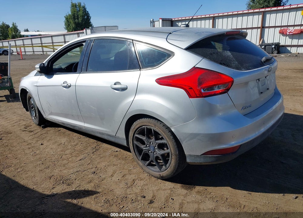 2016 FORD FOCUS SE VIN: 1FADP3K29GL339951