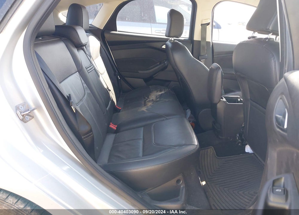 2016 FORD FOCUS SE VIN: 1FADP3K29GL339951