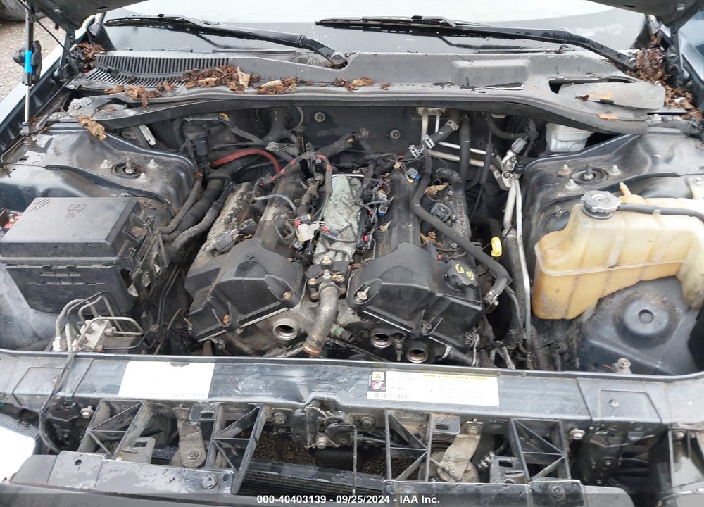 2008 CHRYSLER 300 LX VIN: 2C3LA43R48H218188