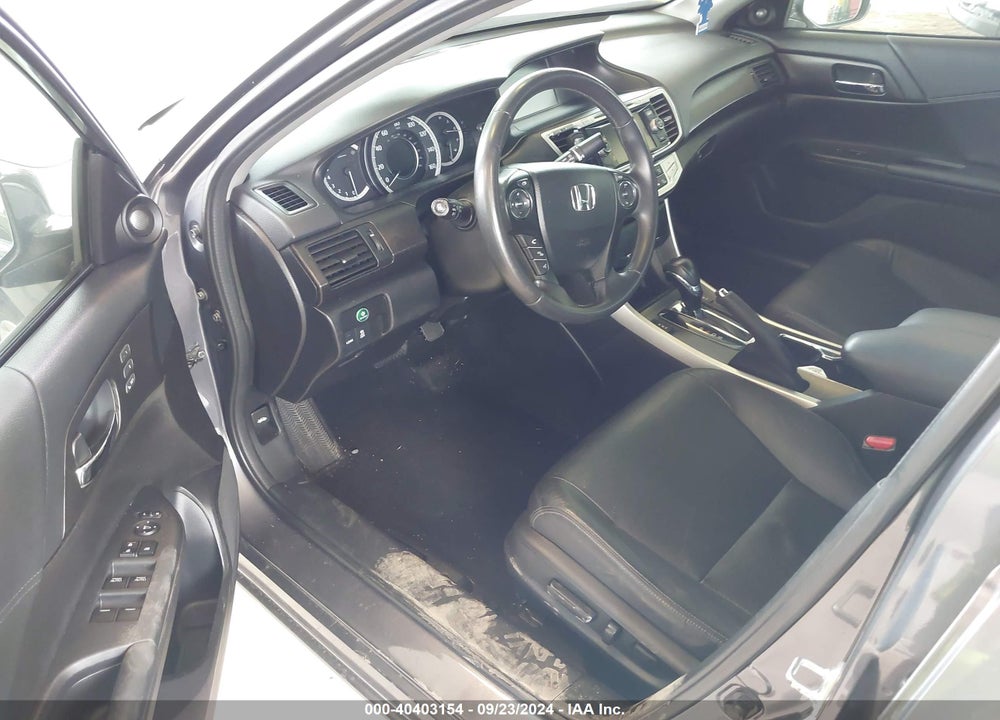 2013 HONDA ACCORD EX-L V-6 VIN: 1HGCR3F88DA030866
