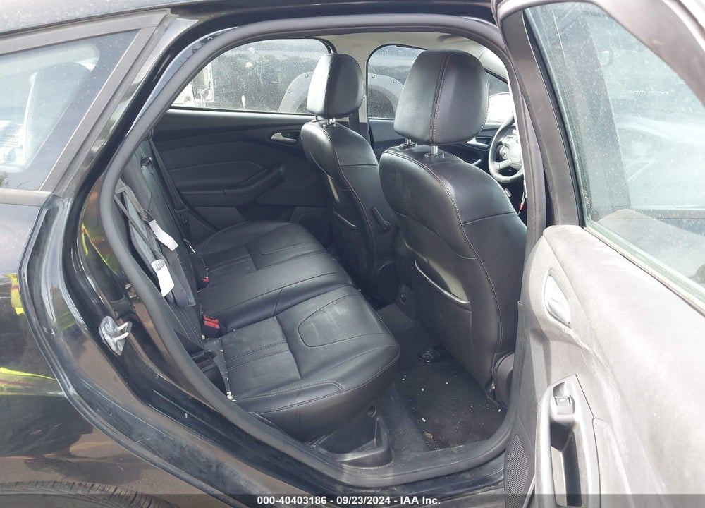 2014 FORD FOCUS SE VIN: 1FADP3K21EL455206