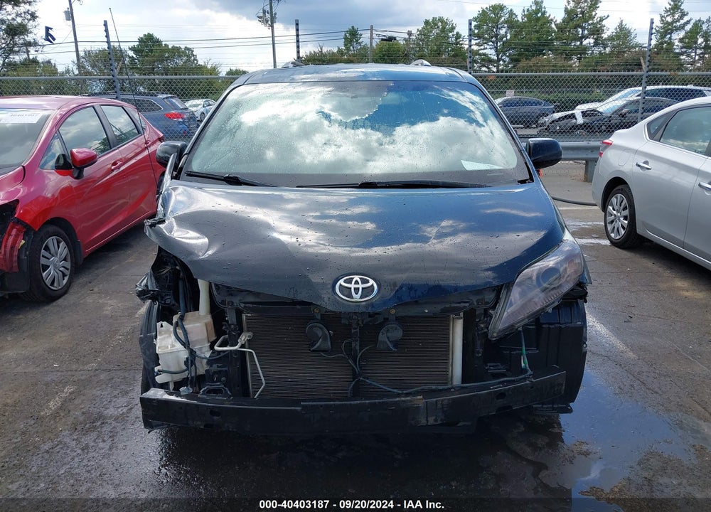 2011 TOYOTA SIENNA LE V6 VIN: 5TDKK3DC1BS117305