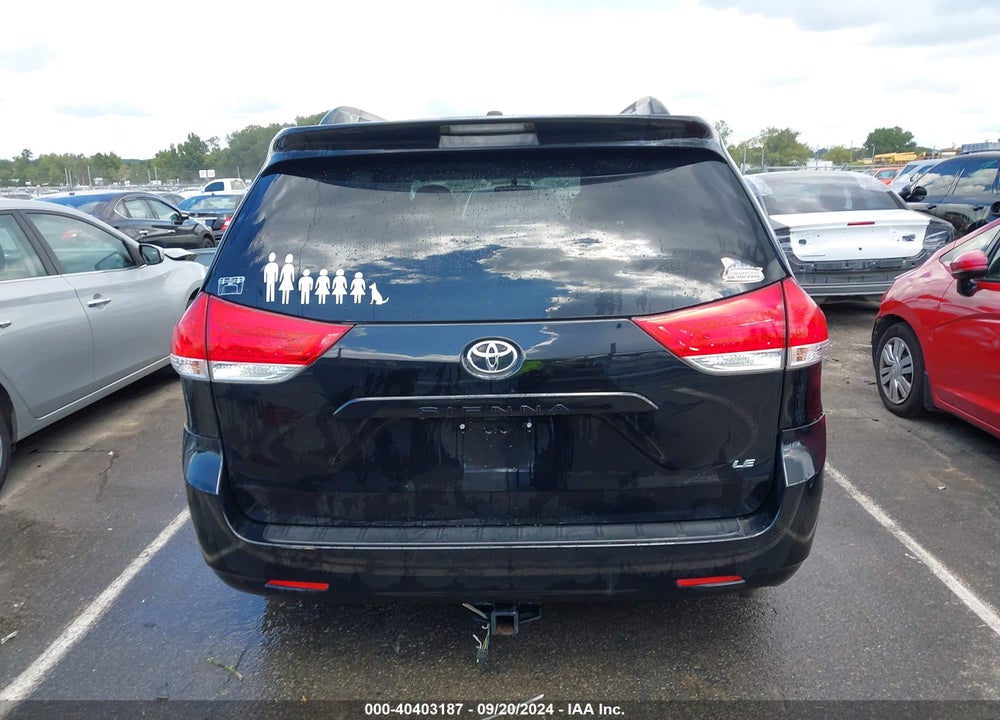 2011 TOYOTA SIENNA LE V6 VIN: 5TDKK3DC1BS117305