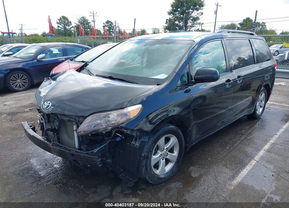 2011 TOYOTA SIENNA LE V6 VIN: 5TDKK3DC1BS117305