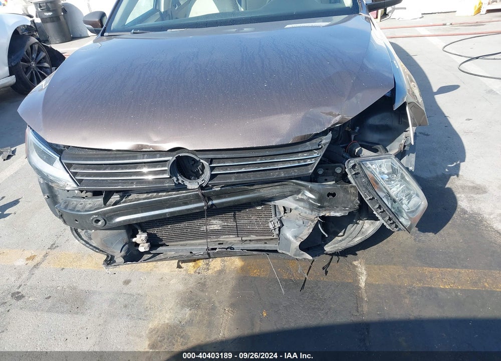 2014 VOLKSWAGEN JETTA 1.8T SE VIN: 3VWD17AJ7EM419236