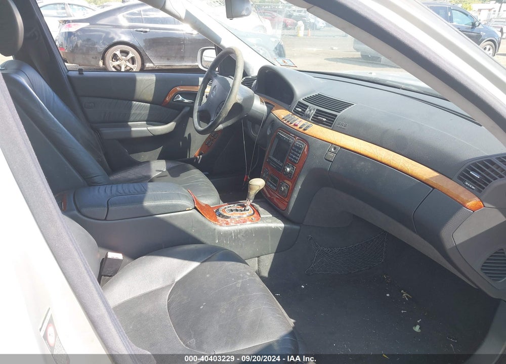 2000 MERCEDES-BENZ S 430 VIN: WDBNG70J8YA123987