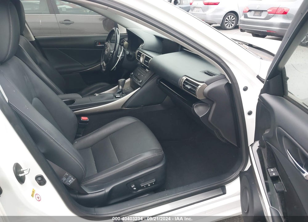 2016 LEXUS IS 200T VIN: JTHBA1D20G5015469