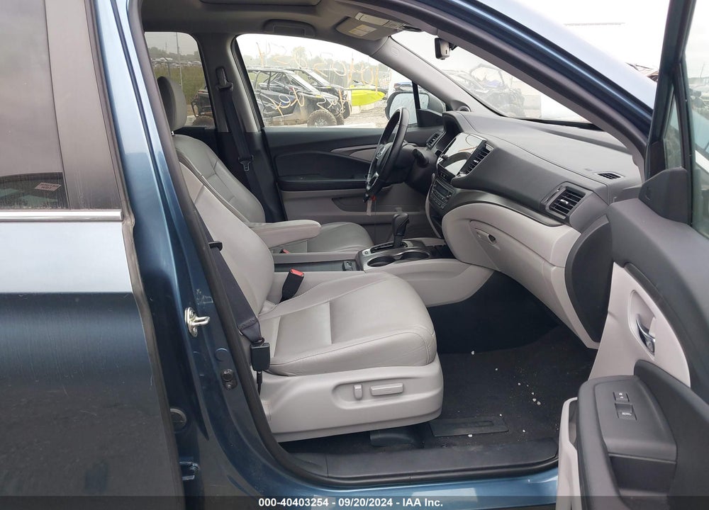 2020 HONDA PILOT 2WD EX-L VIN: 5FNYF5H54LB028985