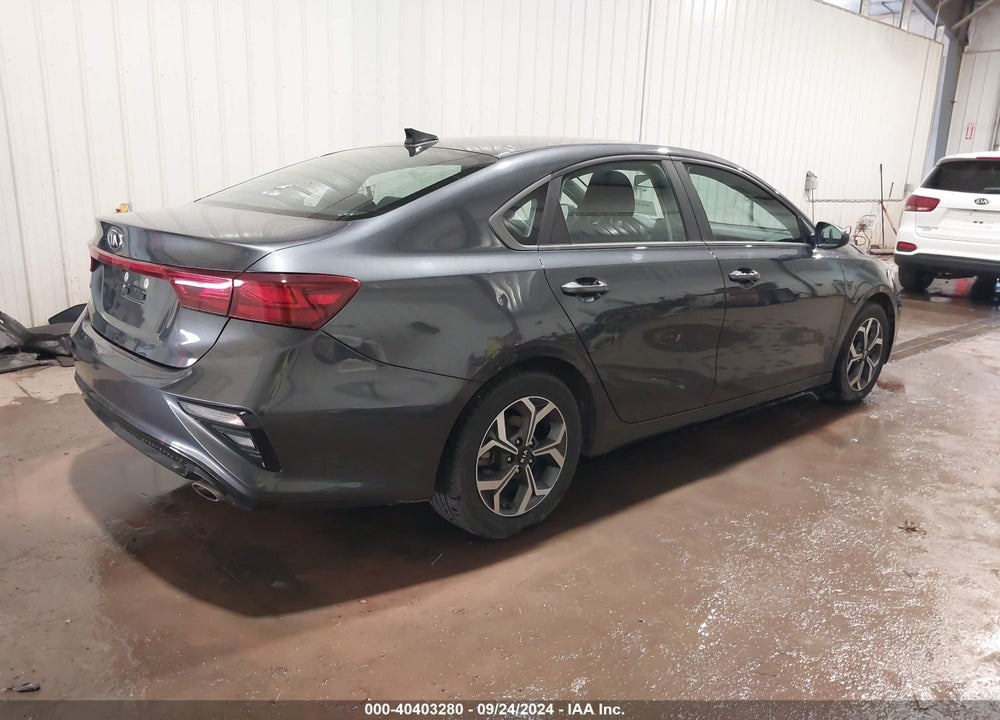 2019 KIA FORTE LXS VIN: 3KPF24AD1KE061431