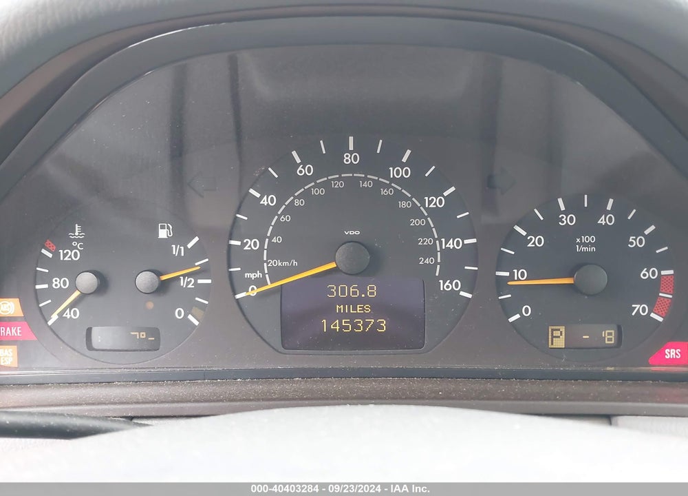 2001 MERCEDES-BENZ E 320 VIN: WDBJF65J61B250080