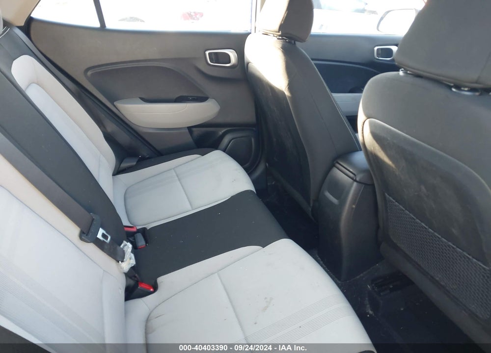 2023 HYUNDAI VENUE SEL VIN: KMHRC8A37PU263445