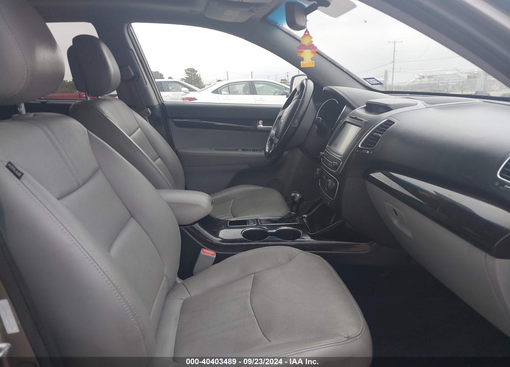 2014 KIA SORENTO SX VIN: 5XYKW4A71EG439459