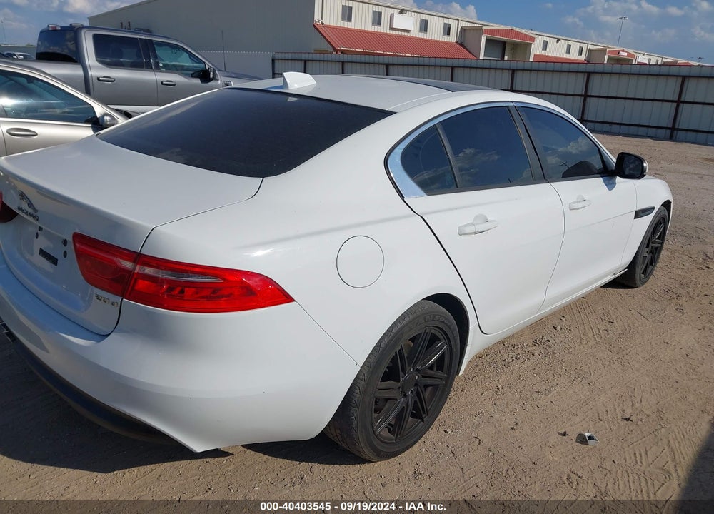 2017 JAGUAR XE VIN: SAJAR4BN5HA971092
