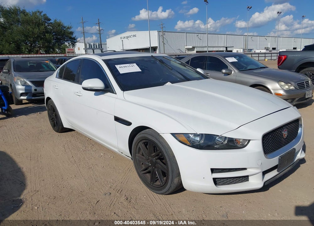 2017 JAGUAR XE VIN: SAJAR4BN5HA971092