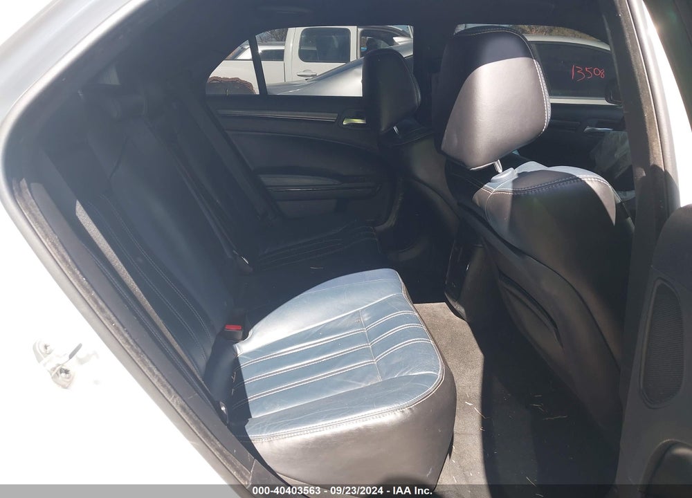 2015 CHRYSLER 300 VIN: 2C3CCABT3FH501104