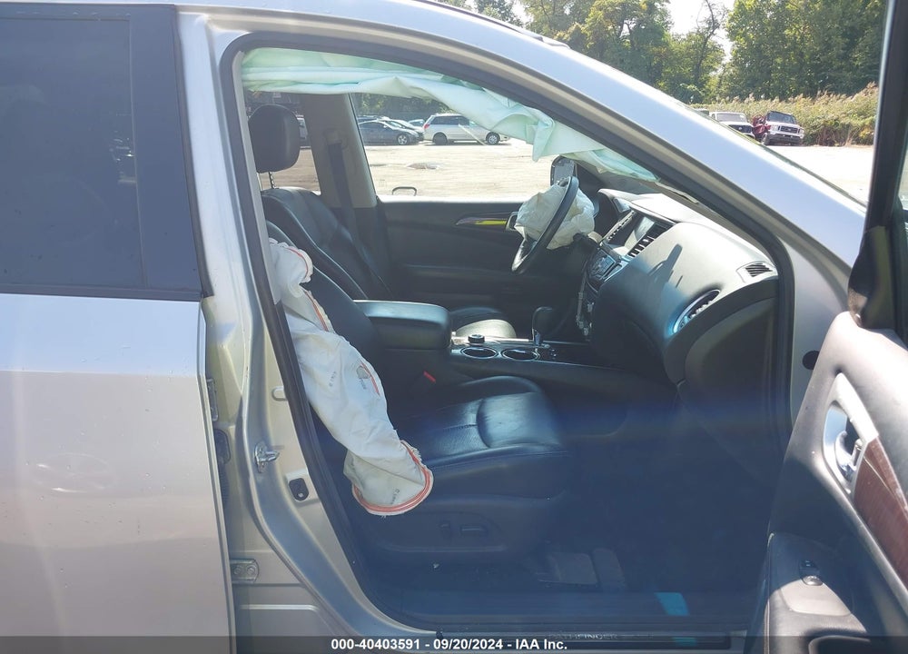 2015 NISSAN PATHFINDER PLATINUM VIN: 5N1AR2MM7FC718697