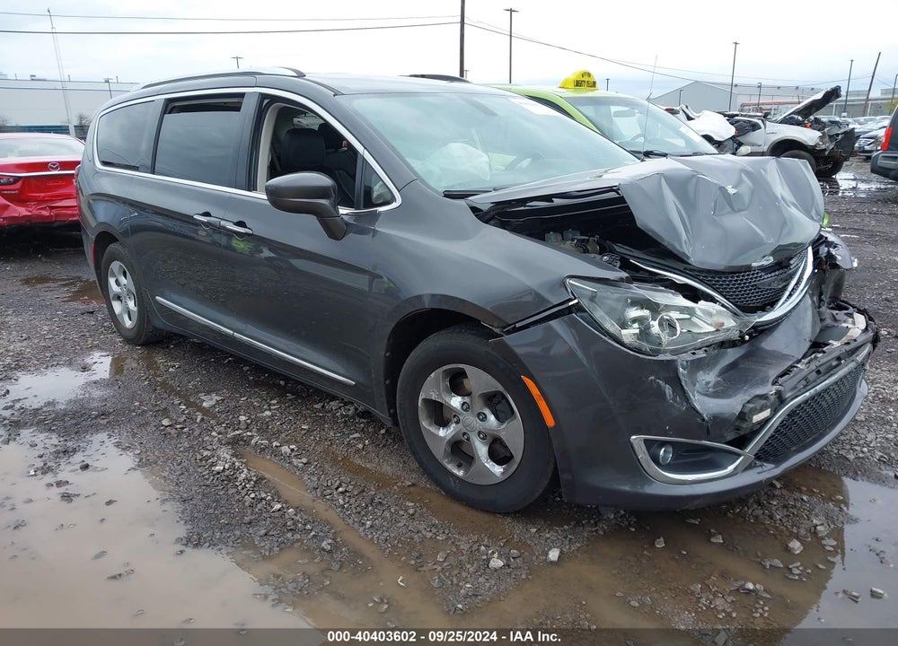 2017 CHRYSLER PACIFICA TOURING L PLUS VIN: 2C4RC1EG3HR515988