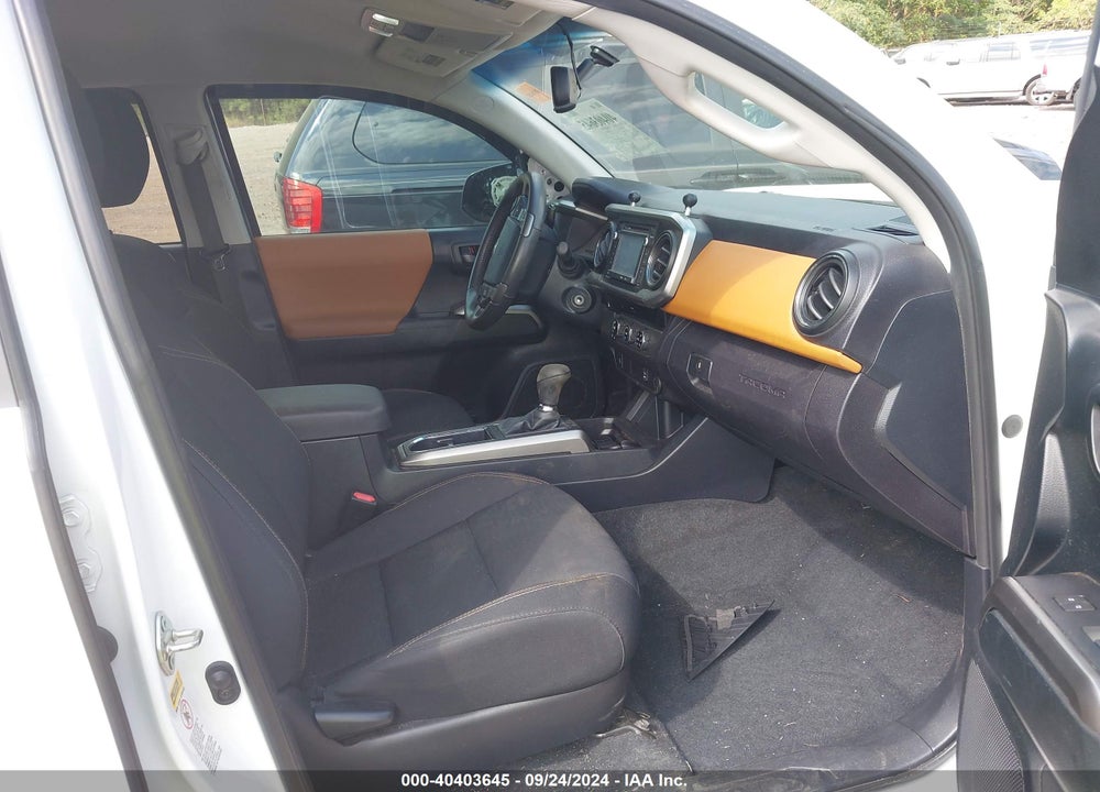 2017 TOYOTA TACOMA SR5 V6 VIN: 3TMAZ5CN8HM030435