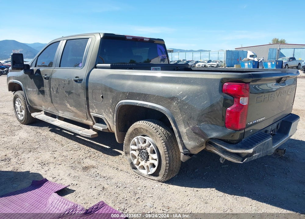 2022 CHEVROLET SILVERADO 3500HD 4WD  STANDARD BED LT VIN: 1GC4YTEY6NF360193