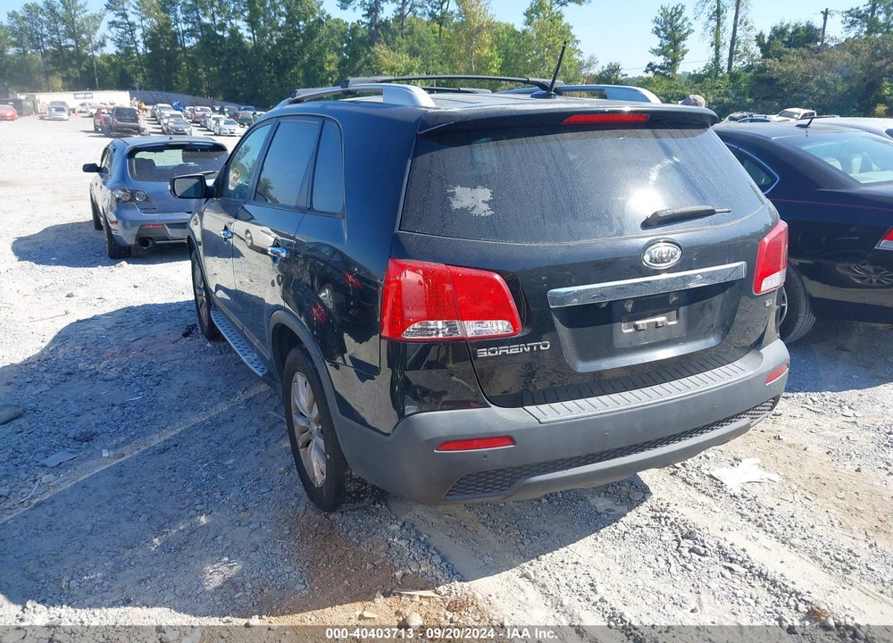 2011 KIA SORENTO EX VIN: 5XYKU3A16BG178059
