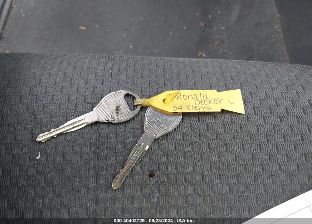 2004 NISSAN XTERRA XE VIN: 5N1ED28YX4C671305