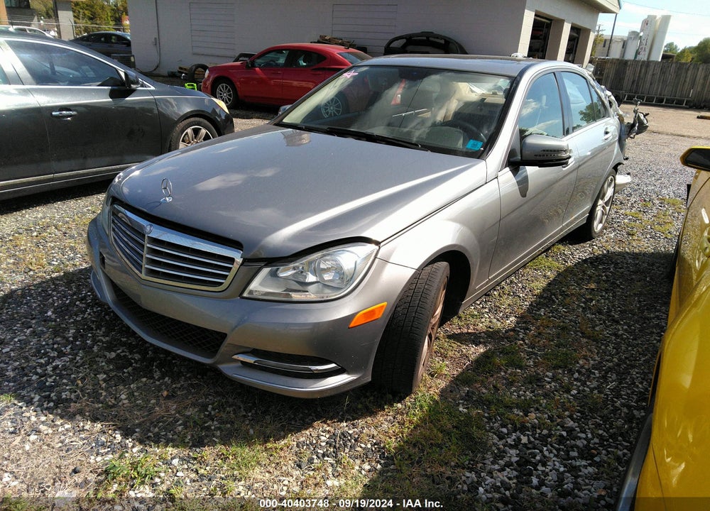 2014 MERCEDES-BENZ C 250 LUXURY/SPORT VIN: WDDGF4HB0EG246982