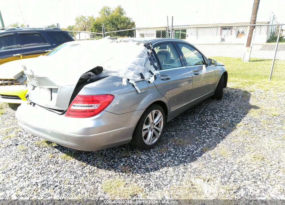 2014 MERCEDES-BENZ C 250 LUXURY/SPORT VIN: WDDGF4HB0EG246982