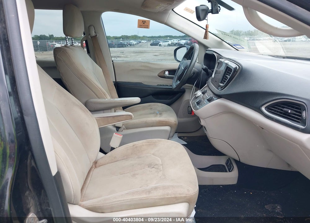 2017 CHRYSLER PACIFICA TOURING VIN: 2C4RC1DG7HR609924